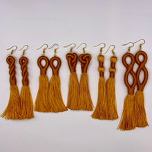 Load image into Gallery viewer, TASSEL earrings