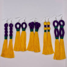 Load image into Gallery viewer, TASSEL earrings