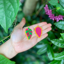 Load image into Gallery viewer, Tropical Leaf Earrings