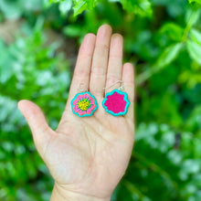 Load image into Gallery viewer, Beaded Summer Flower Earrings