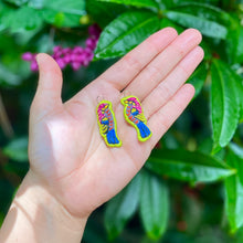 Load image into Gallery viewer, Embroidered Bird earrings