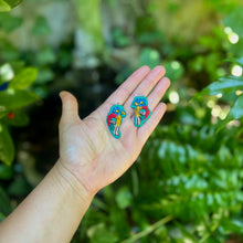 Load image into Gallery viewer, Medium Embroidered Bird earrings