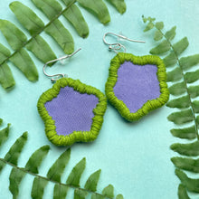 Load image into Gallery viewer, Summer Flower Earrings