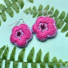 Load image into Gallery viewer, Summer Flower Earrings