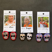 Load image into Gallery viewer, Skull earrings
