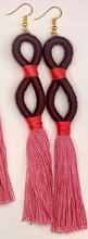 Load image into Gallery viewer, TASSEL earrings