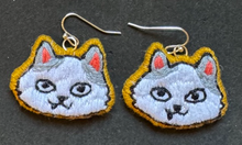 Load image into Gallery viewer, Cat earrings