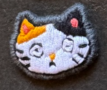 Load image into Gallery viewer, Cat pins