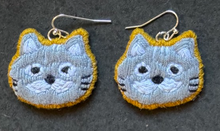 Load image into Gallery viewer, Cat earrings