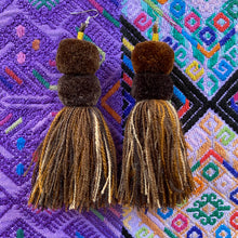 Load image into Gallery viewer, Pompom tassel earrings